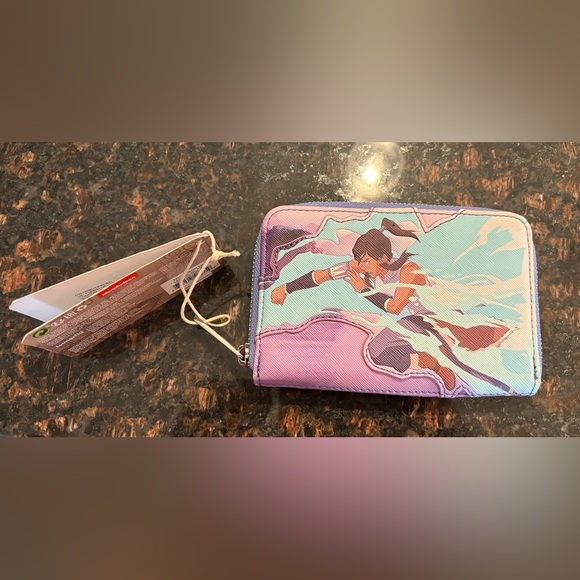 NWT! Nickelodeon Legend of Korra Team Korra Zip Around Wallet - Picture 2 of 3